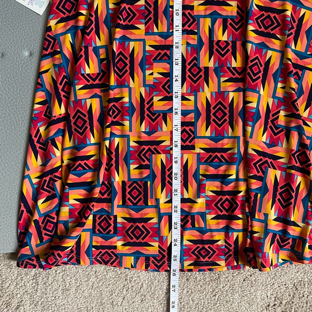 NEW skirt-----size M - Picture 2 of 6